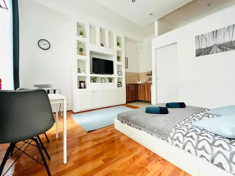 Kazy8 New Life Apartment Будапеща Екстериор снимка