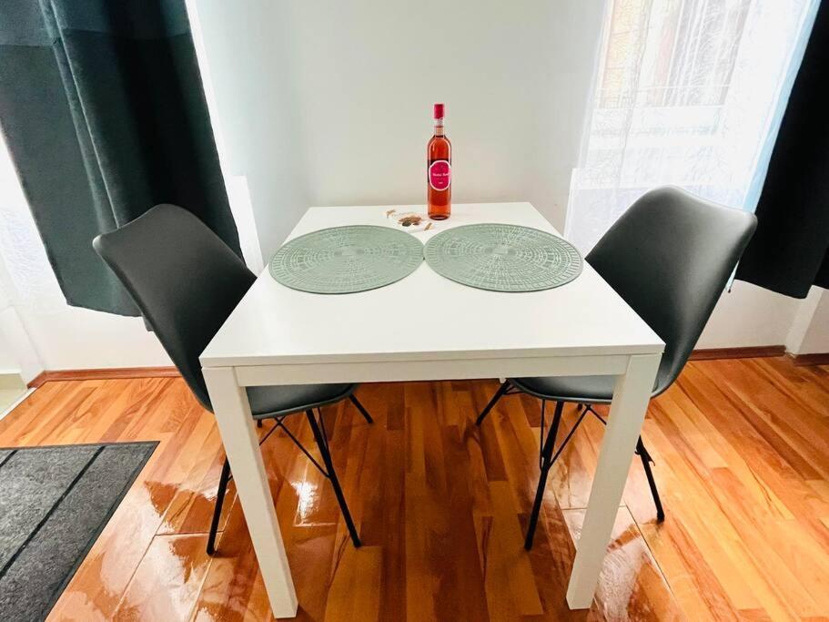Kazy8 New Life Apartment Будапеща Екстериор снимка